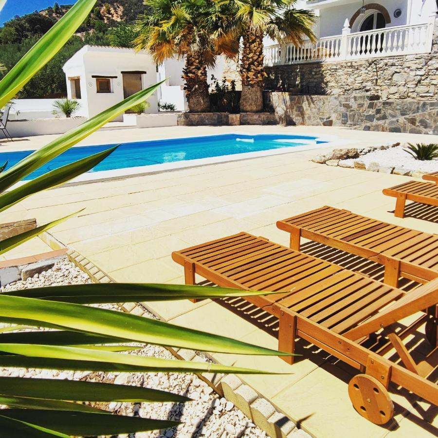 Cortijo Pennymaria Poolside Apartment Near Montefrio With Stunning Views Bagian luar foto
