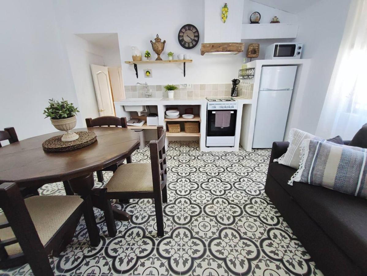 Cortijo Pennymaria Poolside Apartment Near Montefrio With Stunning Views Bagian luar foto