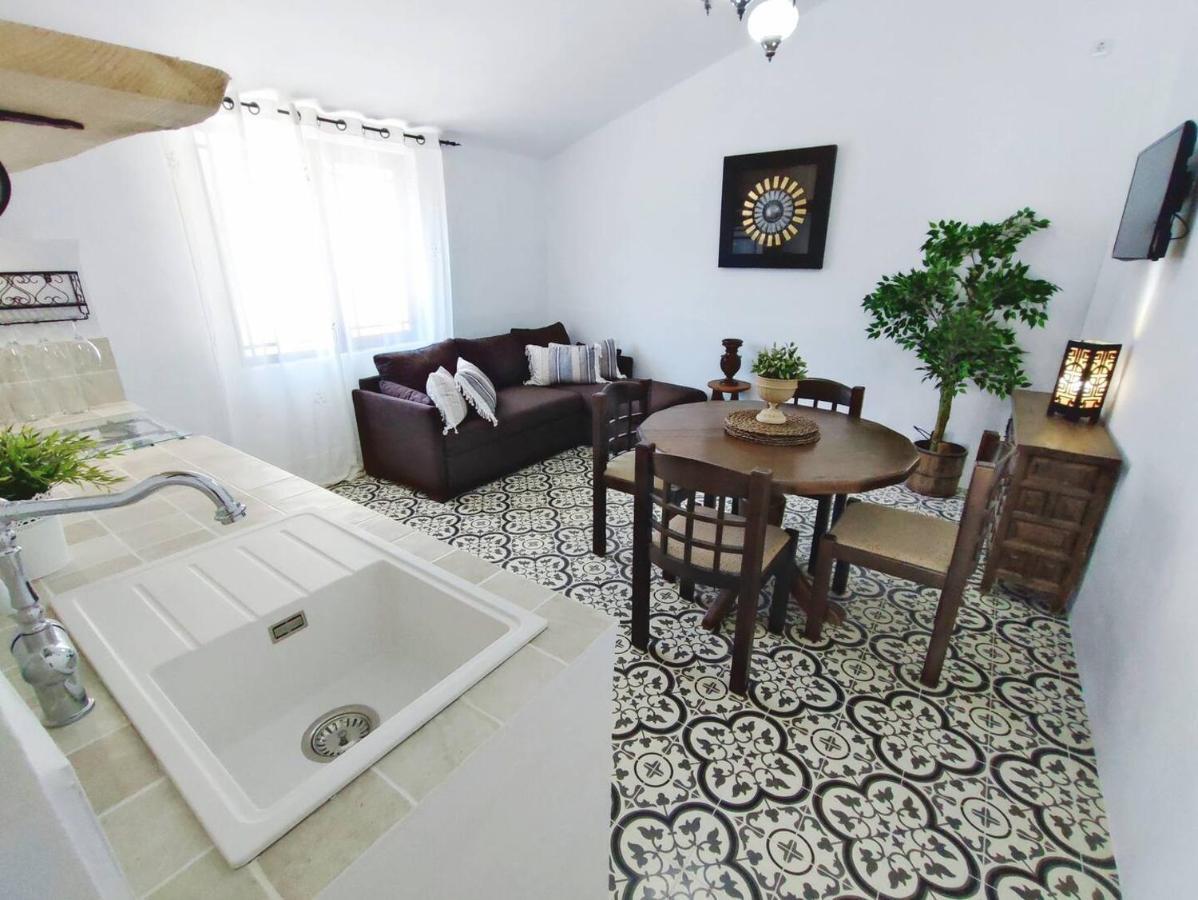 Cortijo Pennymaria Poolside Apartment Near Montefrio With Stunning Views Bagian luar foto